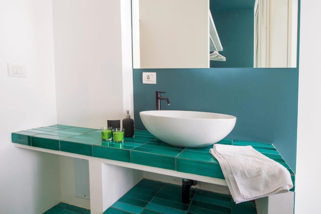 Ninina Boutique Suites 萨莱诺 外观 照片